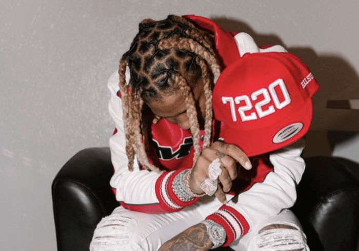 Lil Durks “7220” is set to debut at number 1 selling 130,000 copies its first week