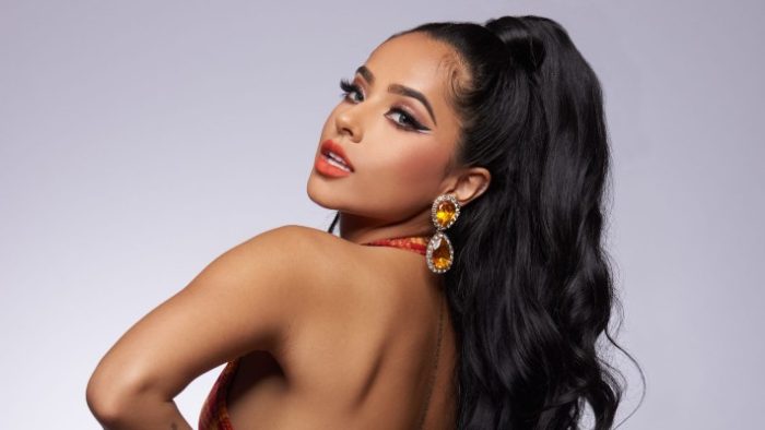 Becky G Premieres A Seductive New Single, ‘No Mienten,’ And Announces Her New Album, ‘Esquemas’
