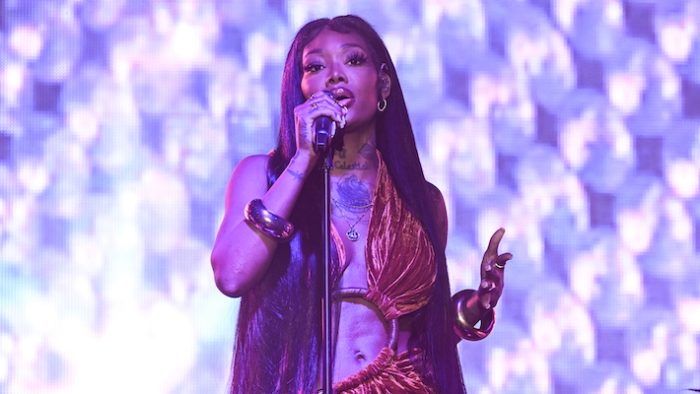 Summer Walker Announces Her ‘A Hot Summer Night In LA’ Show With Jazmine Sullivan, Ari Lennox, And More