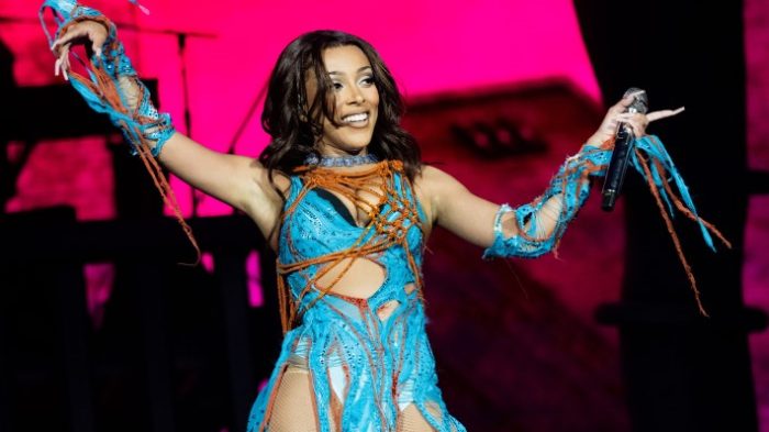 Doja Cat Is Super Into New ‘Stranger Things’ Star Joseph Quinn And Asked One Of His Co-Stars For DM Help