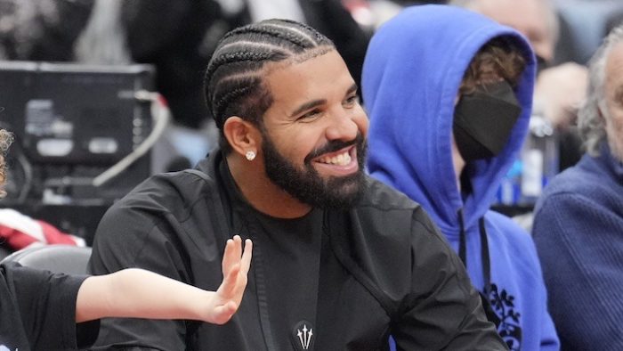 Drake Gets A Response From Jeff Bezos After Comparing Himself To The Amazon Billionaire