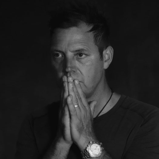 New Zealand’s Finest Steve Edwards Drops Outstanding Music Video For “Happysad” Track