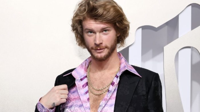 Yung Gravy, Rich Brian, And Bbno$ Live Their Best Lives On Their New Song, ‘C’est La Vie’