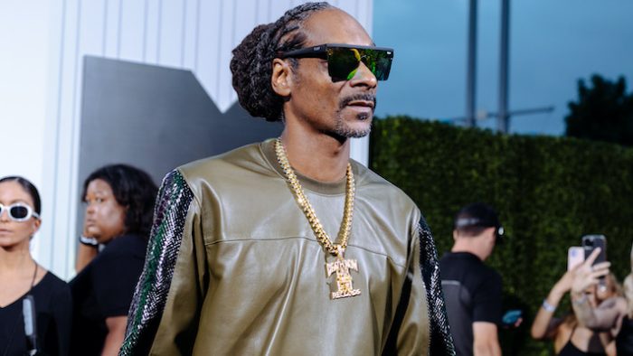 Snoop Dogg’s ‘Wheel Fortune’ Appearance Is An Absolutely Hilarious Example Of Why You Should Never Give Up