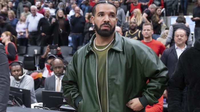 Drake Provoked Swifties By Posting A Petty Instagram Story About Taylor’s No. 1 Spot On The ‘Billboard’ Hot 100 Chart