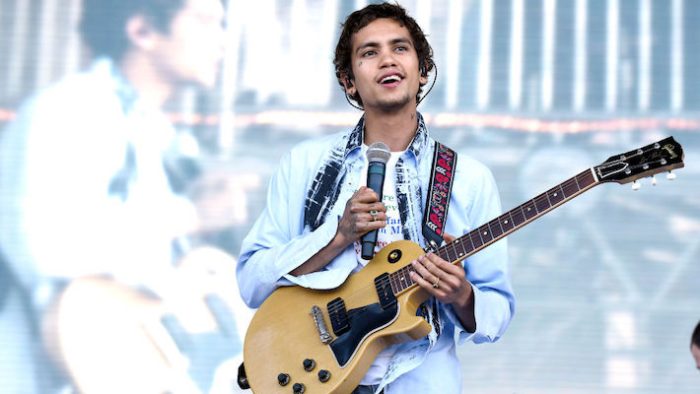 Dominic Fike Doesn’t Mind ‘Dancing In The Courthouse’ On His Hopeful New Single