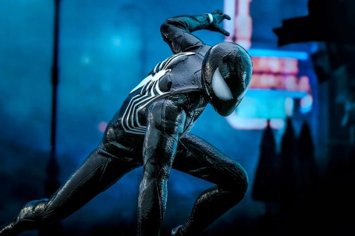 Hot Toys Reveals Peter Parker “Black Suit” Special Edition Collectible