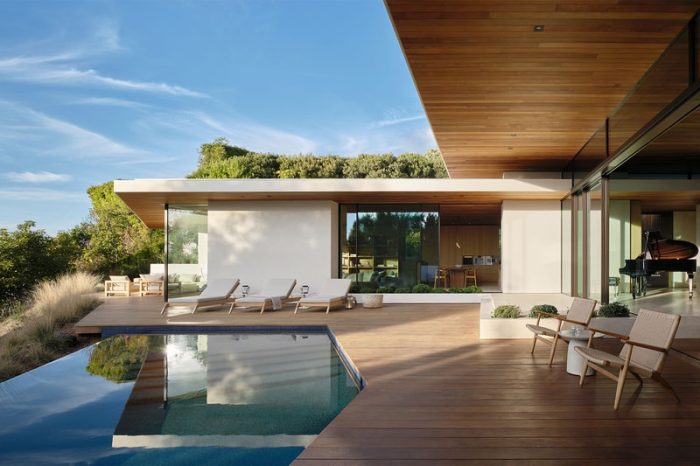 Carla Ridge by Montalba Architects Embodies Beverly Hills’ Panoramic Perfection