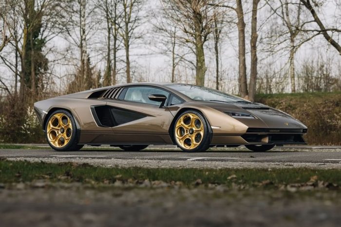 Future Classic Lamborghini Countach to Fetch $2.5M USD at Auction