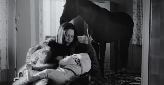 Eartheater Explores Motherhood on “Wasp In The Fig”